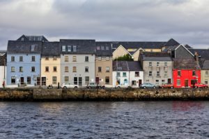 houses near water how to see Galway